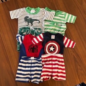 Set of four pairs of Hanna Andersson shortie pajamas size 90 cm 3T